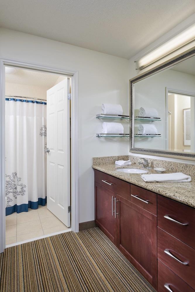 Residence Inn Denver North/Вестминстер Экстерьер фото